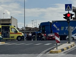 Tροχαίο με σοβαρό τραυματισμό στη Λάρισα 